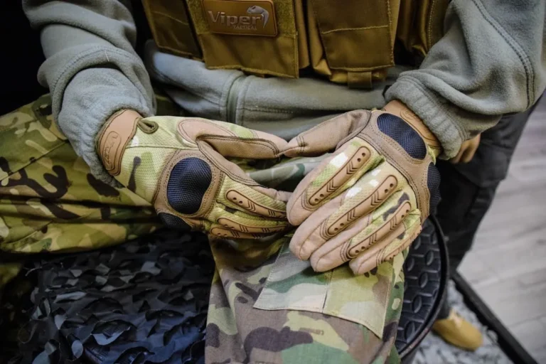 BEST PAINTBALL GLOVES IN 2026 (ULTIMATE BUYING GUIDE)